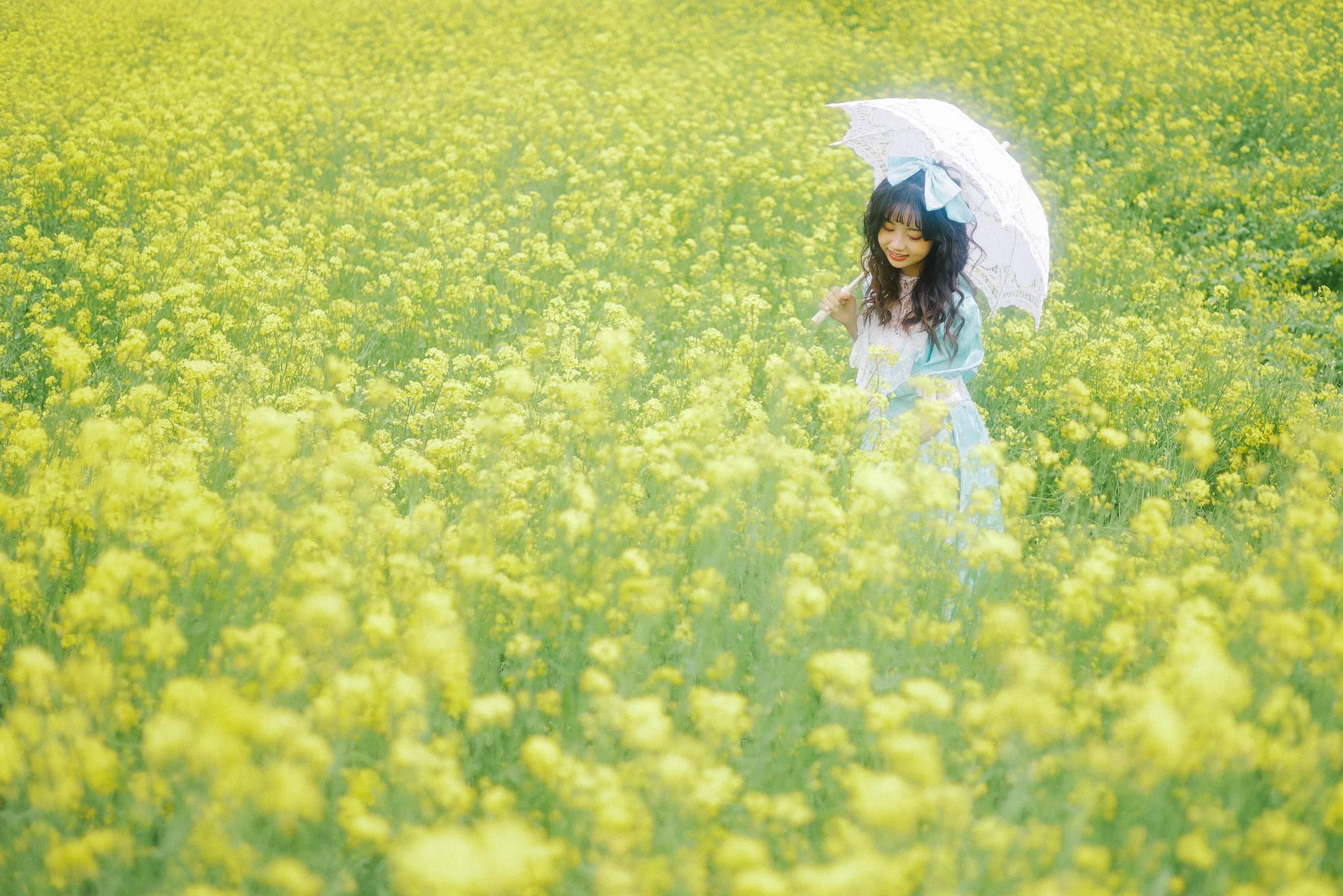 [艺图语] 2022.05.26 黄色花海 芊芊 [24P]插图6